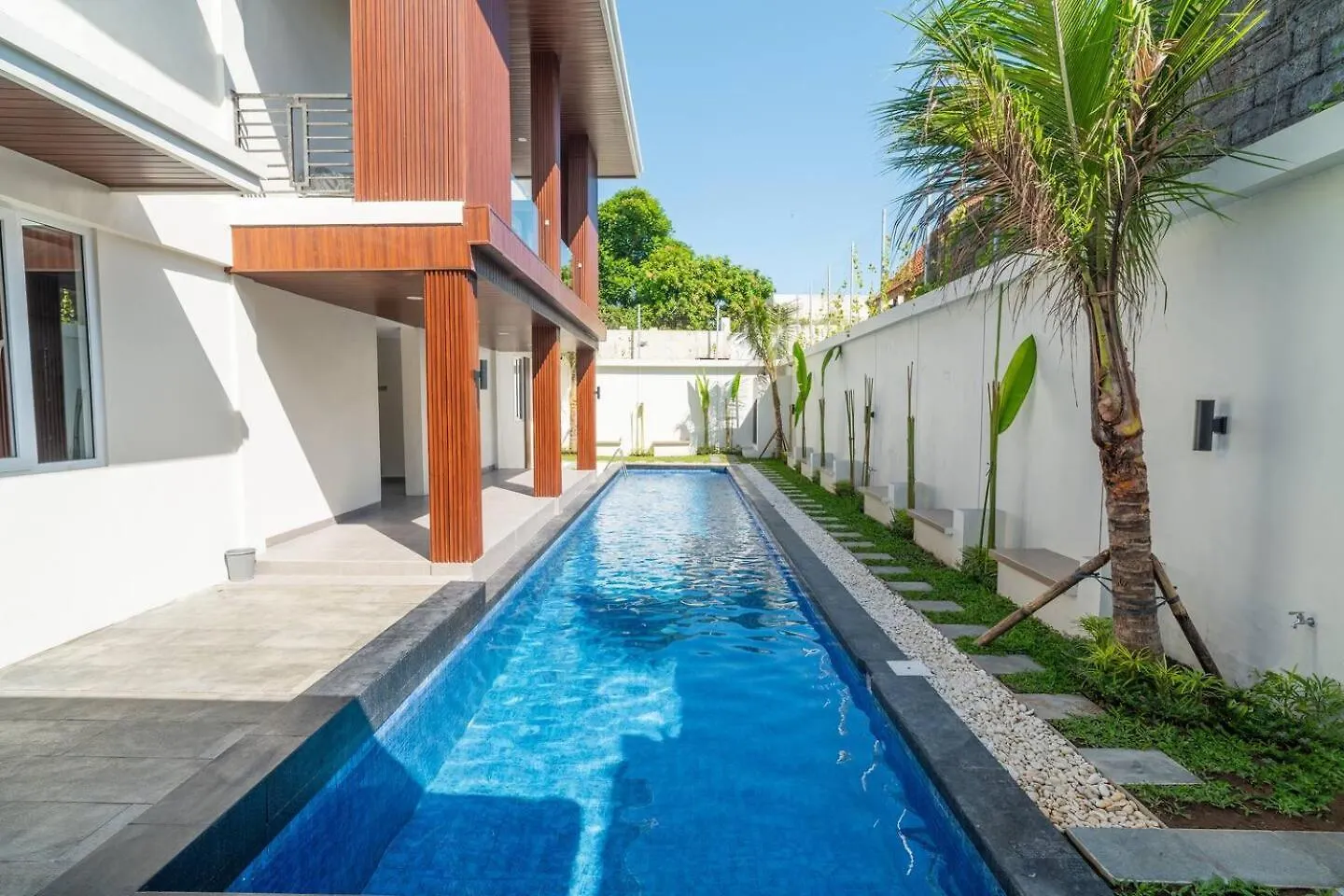 Alyxia 1 Bedroom Apartment In Central Seminyak