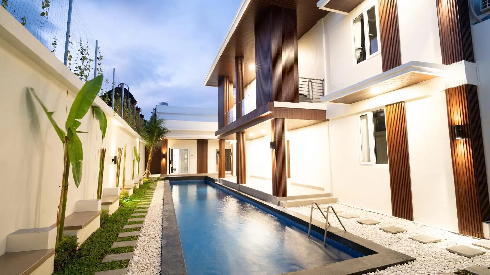 Alyxia 1 Bedroom Apartment In Central Seminyak